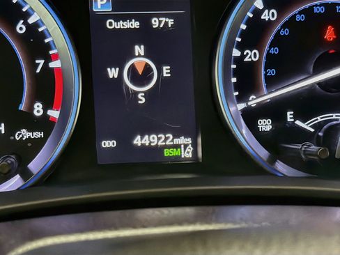 Used 2018 Toyota Highlander XLE FWD image 8