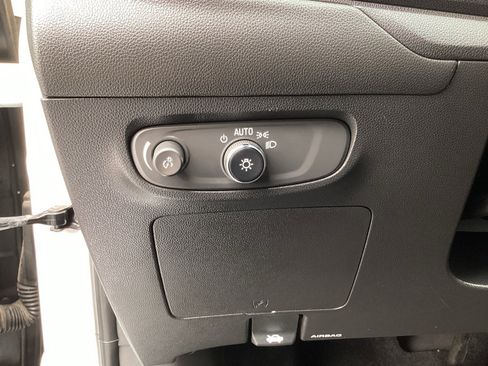 Used 2024 Buick Encore GX Sport Touring image 28