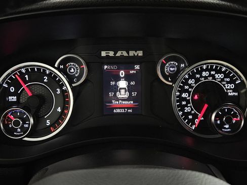 Used 2024 RAM 2500 Big Horn w/ Off Road Package AWD/4WD image 13