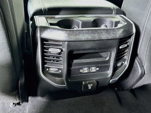 Used 2019 RAM 1500 Big Horn AWD/4WD image 29