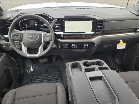 New 2026 GMC Sierra 3500 SLE image 3