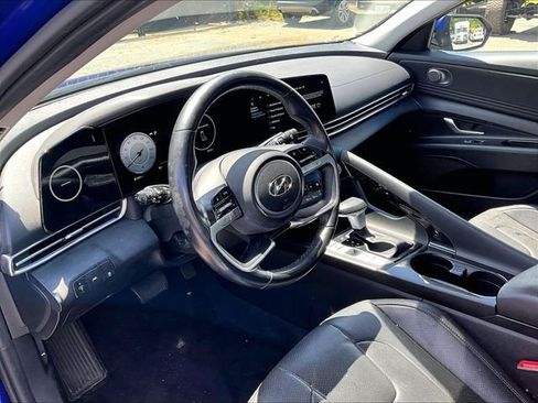 Used 2021 Hyundai Elantra Limited FWD image 14