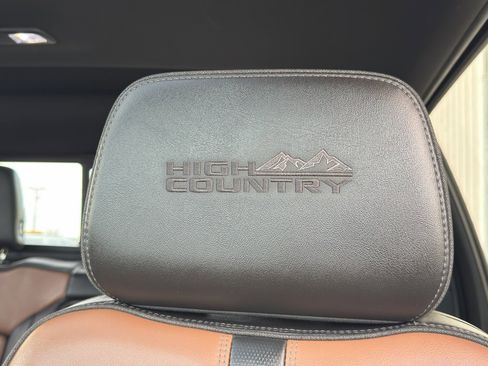 Used 2020 Chevrolet Silverado 2500 High Country w/ Technology Package image 9