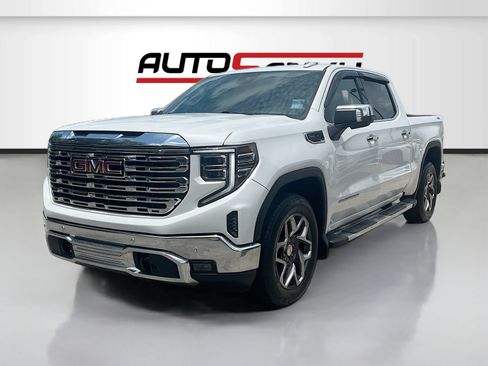 Used 2023 GMC Sierra 1500 SLT w/ SLT Premium Plus Package AWD/4WD image 3