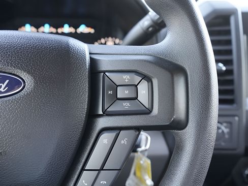 Used 2017 Ford F150 XL w/ Equipment Group 101A Mid AWD/4WD image 27