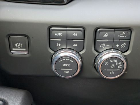 Used 2023 GMC Sierra 1500 AT4 w/ AT4 Premium Package AWD/4WD image 24
