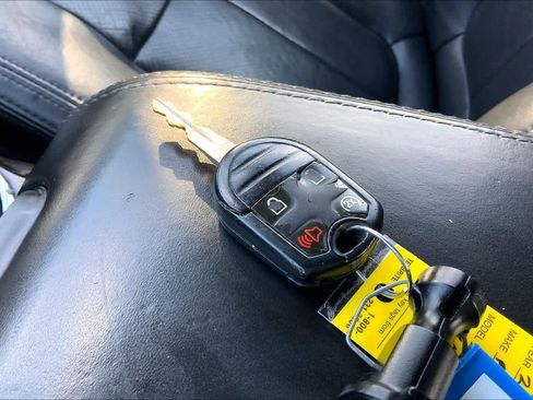 Used 2013 Ford F150 Platinum RWD image 11