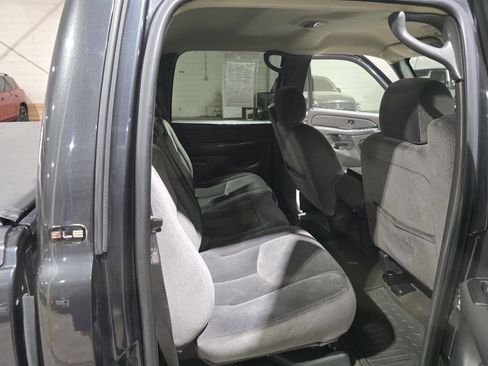 Used 2005 GMC Sierra 1500 SLE w/ Off-Road Package image 37