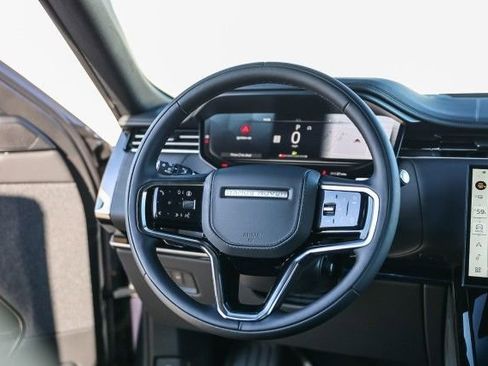 New 2025 Land Rover Range Rover Sport SE image 16