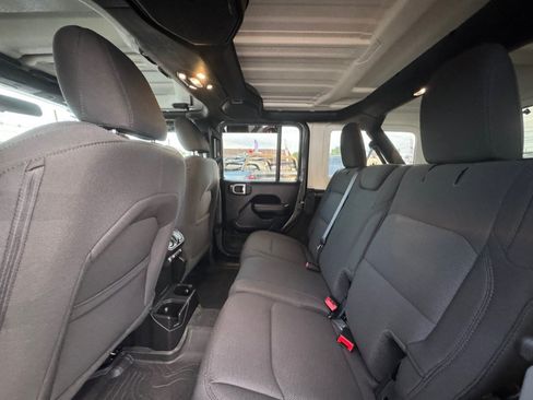 Used 2023 Jeep Wrangler 4WD High Altitude image 33