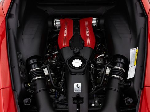Used 2019 Ferrari 488 GTB RWD image 15