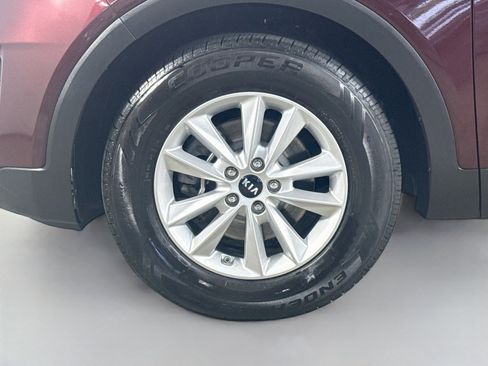 Used 2020 Kia Sorento LX FWD image 38