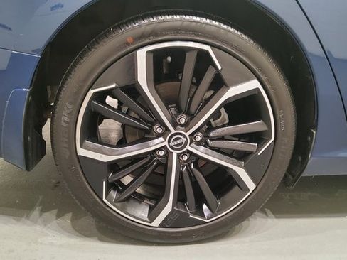 Used 2023 Nissan Altima 2.5 SR w/ SR Premium Package image 41