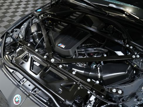 Used 2024 BMW M4 Competition w/ Executive Package image 45