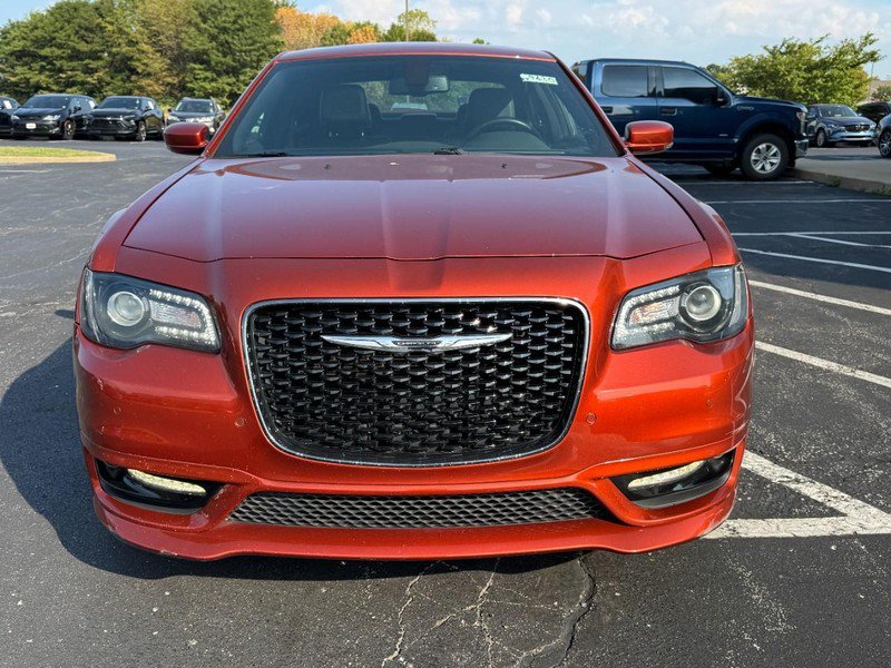 Used 2020 Chrysler 300 S w/ 300S Premium Group RWD image 9
