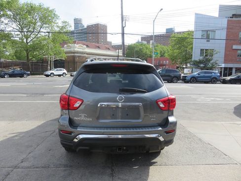 Used 2018 Nissan Pathfinder SL w/ SL Premium Package AWD/4WD image 8