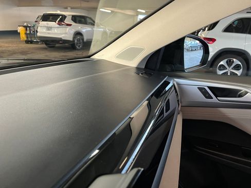 Used 2025 Volkswagen Taos SE image 35