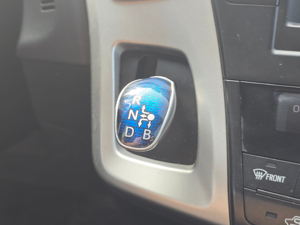 Used 2014 Toyota Prius V Five FWD image 26
