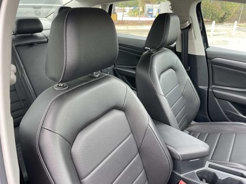Used 2023 Volkswagen Jetta SE FWD image 26