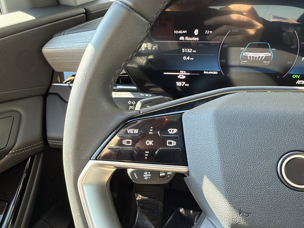 Used 2025 Audi Q6 e-tron Premium Plus w/ Premium Plus RWD image 30
