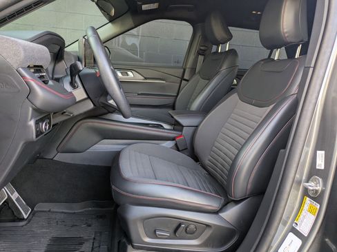 Used 2025 Ford Explorer ST-Line image 20