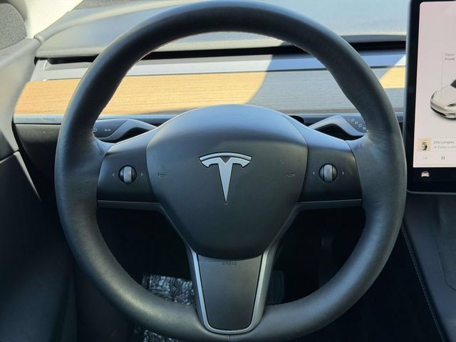 Used 2021 Tesla Model Y Long Range AWD/4WD image 19