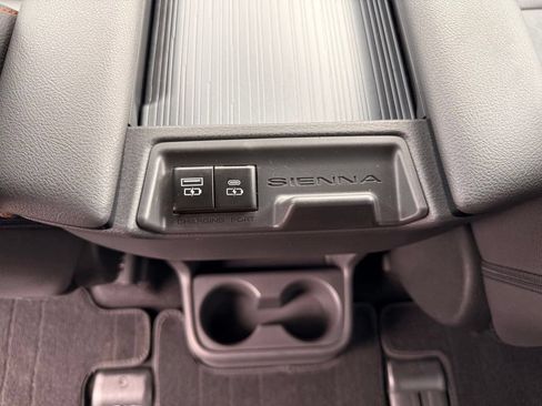 Used 2023 Toyota Sienna XSE w/ XSE Plus Package AWD/4WD image 26