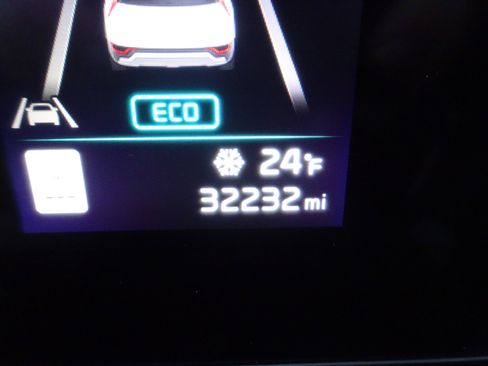 Used 2023 Kia Niro EX Touring image 16