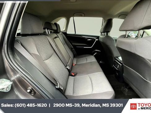 Used 2024 Toyota RAV4 XLE image 19
