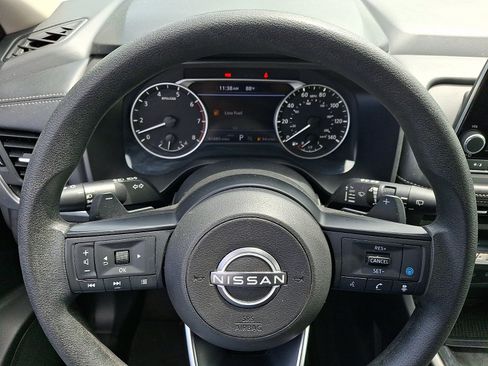 Used 2024 Nissan Rogue SV AWD/4WD image 18