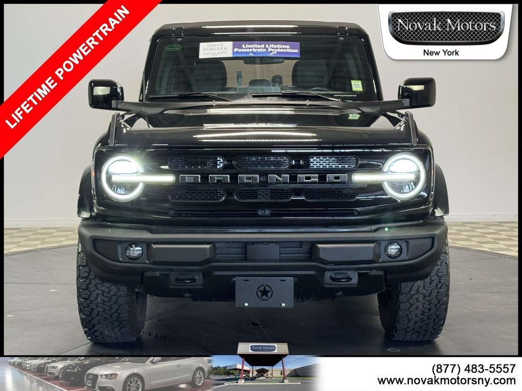 Used 2023 Ford Bronco Outer Banks AWD/4WD image 2