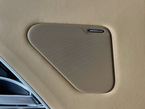 Used 2023 Land Rover Range Rover Long Wheelbase SE AWD/4WD image 23