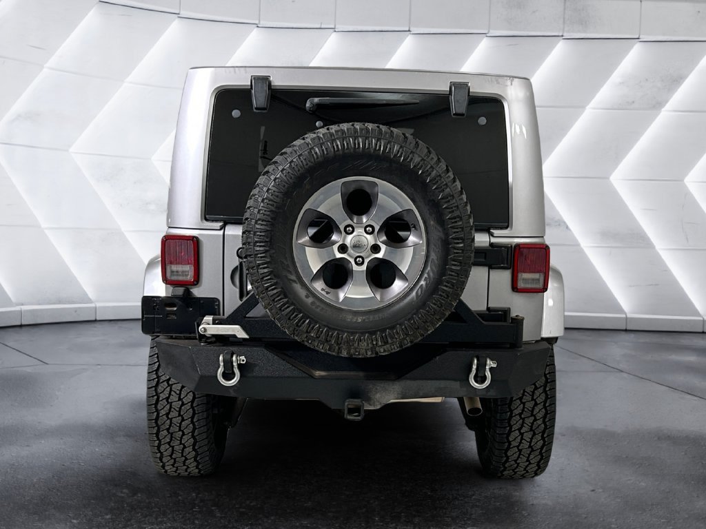 Used 2016 Jeep Wrangler Unlimited Sahara w/ Connectivity Group AWD/4WD image 5