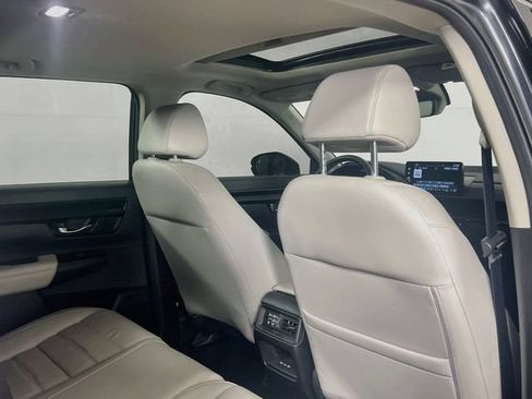 Used 2025 Honda CR-V EX-L image 8