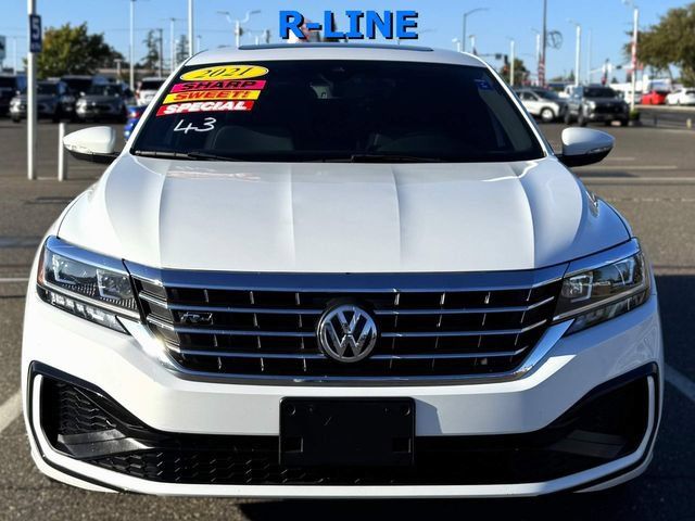 Used 2021 Volkswagen Passat 2.0T R-Line FWD image 2