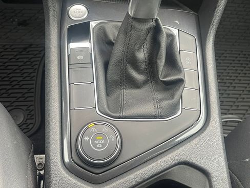 Used 2024 Volkswagen Tiguan Wolfsburg Edition image 25