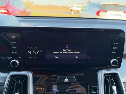 Used 2023 Kia Sorento EX image 22