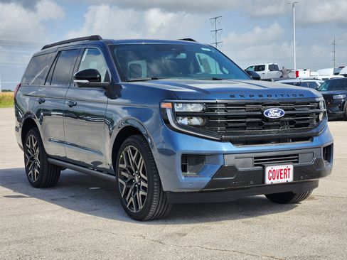 New 2027 Ford Expedition Platinum w/ Stealth Performance Package AWD/4WD image 2