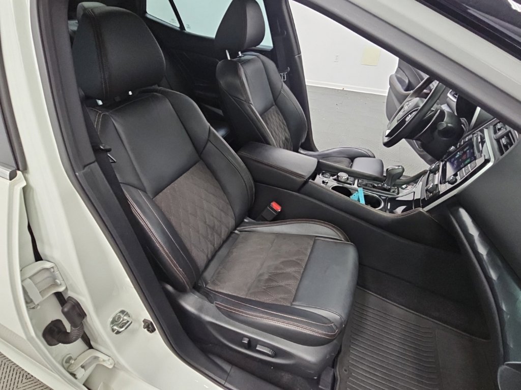 Used 2023 Nissan Maxima SR w/ Sport Mat Group FWD image 40