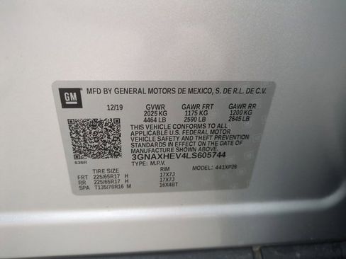 Used 2020 Chevrolet Equinox LS w/ LS Convenience Package image 24