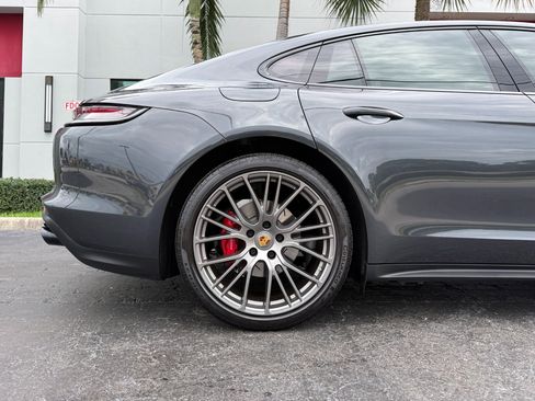 Used 2022 Porsche Panamera 4S image 4