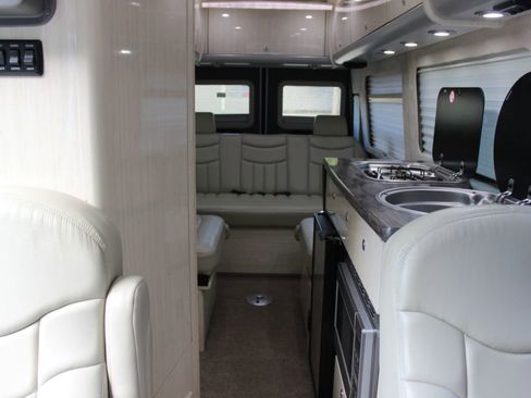 Used 2013 Mercedes-Benz Sprinter 3500 image 32