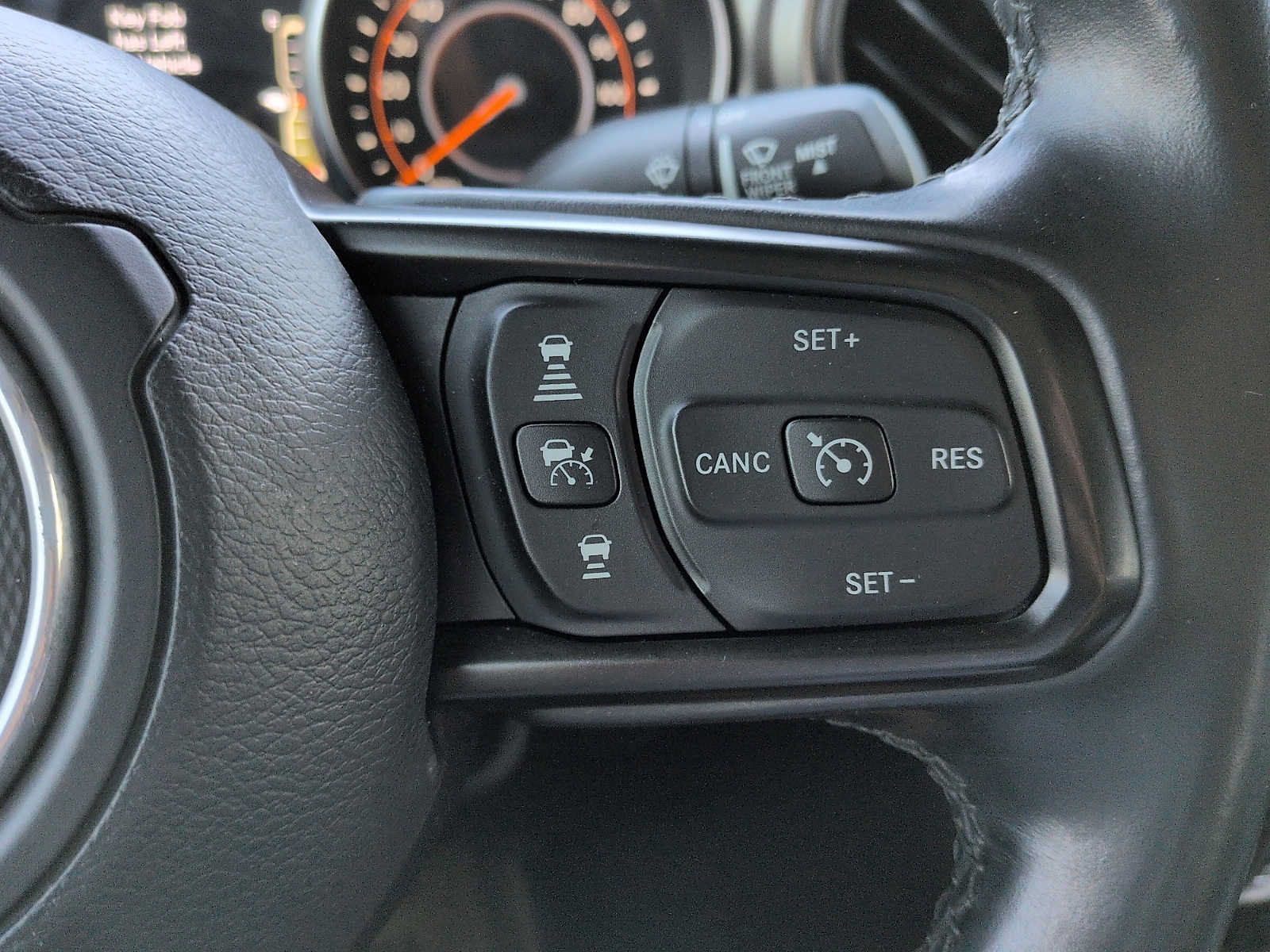Used 2021 Jeep Gladiator Sport AWD/4WD image 17