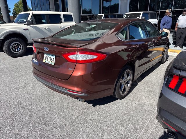 Used 2015 Ford Fusion SE w/ Equipment Group 201A FWD image 5
