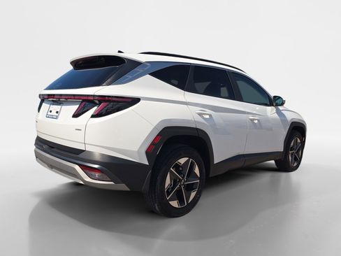 Certified 2025 Hyundai Tucson SEL AWD/4WD image 3