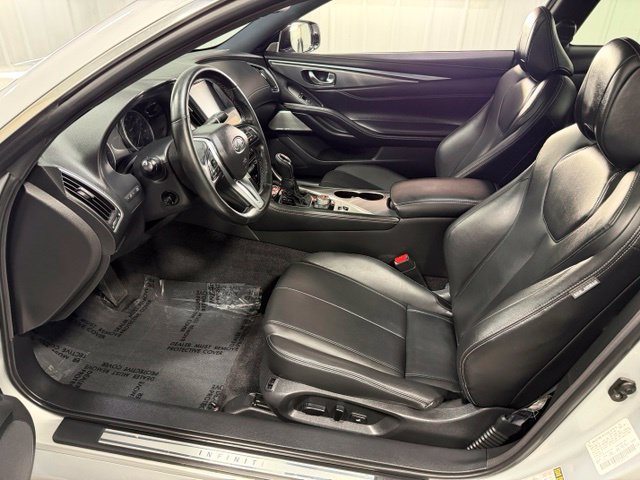Used 2018 INFINITI Q60 3.0t Luxe w/ Sensory Package 3.0T Luxe AWD/4WD image 11