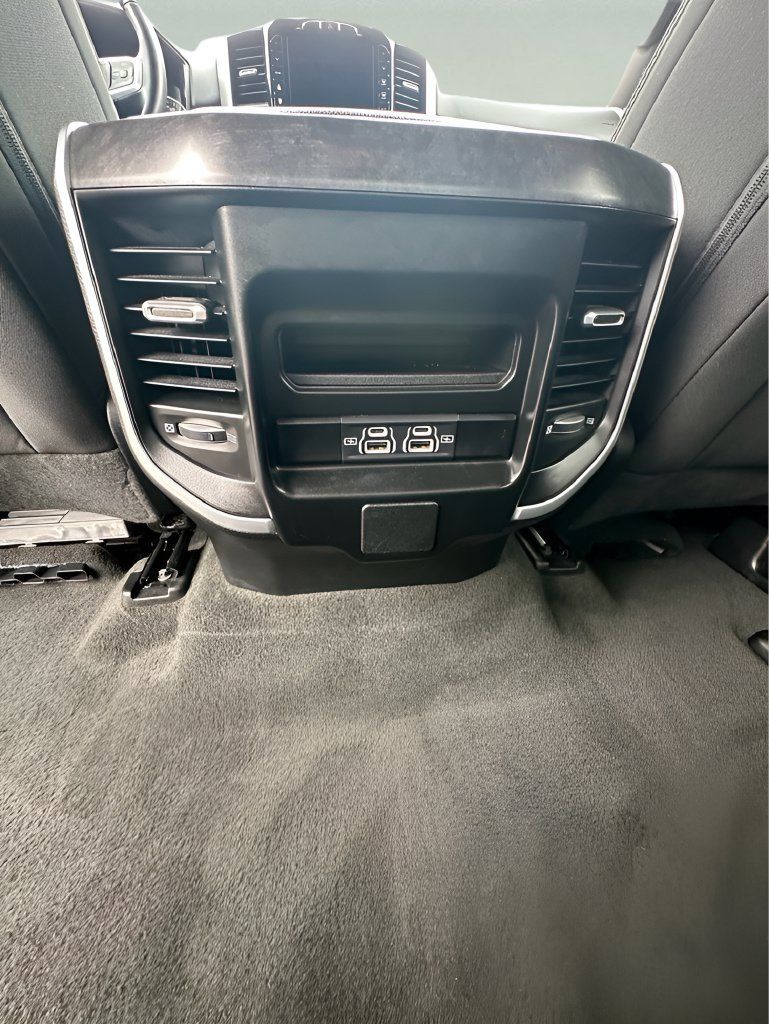 Used 2023 RAM 1500 Big Horn AWD/4WD image 11