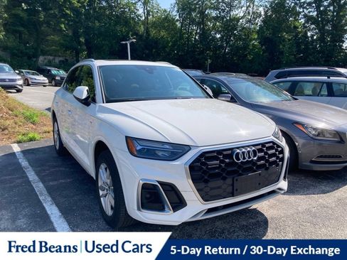 Used 2023 Audi Q5 2.0T Premium w/ Convenience Package AWD/4WD image 1