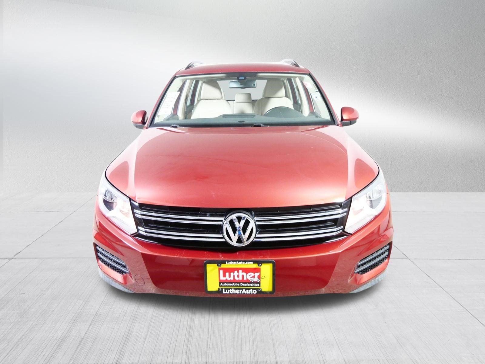 Used 2016 Volkswagen Tiguan S FWD image 2