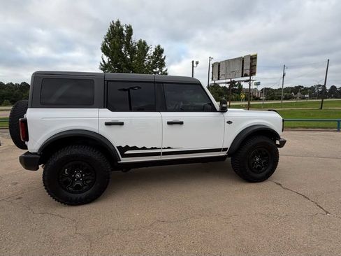 Used 2022 Ford Bronco Wildtrak AWD/4WD image 8